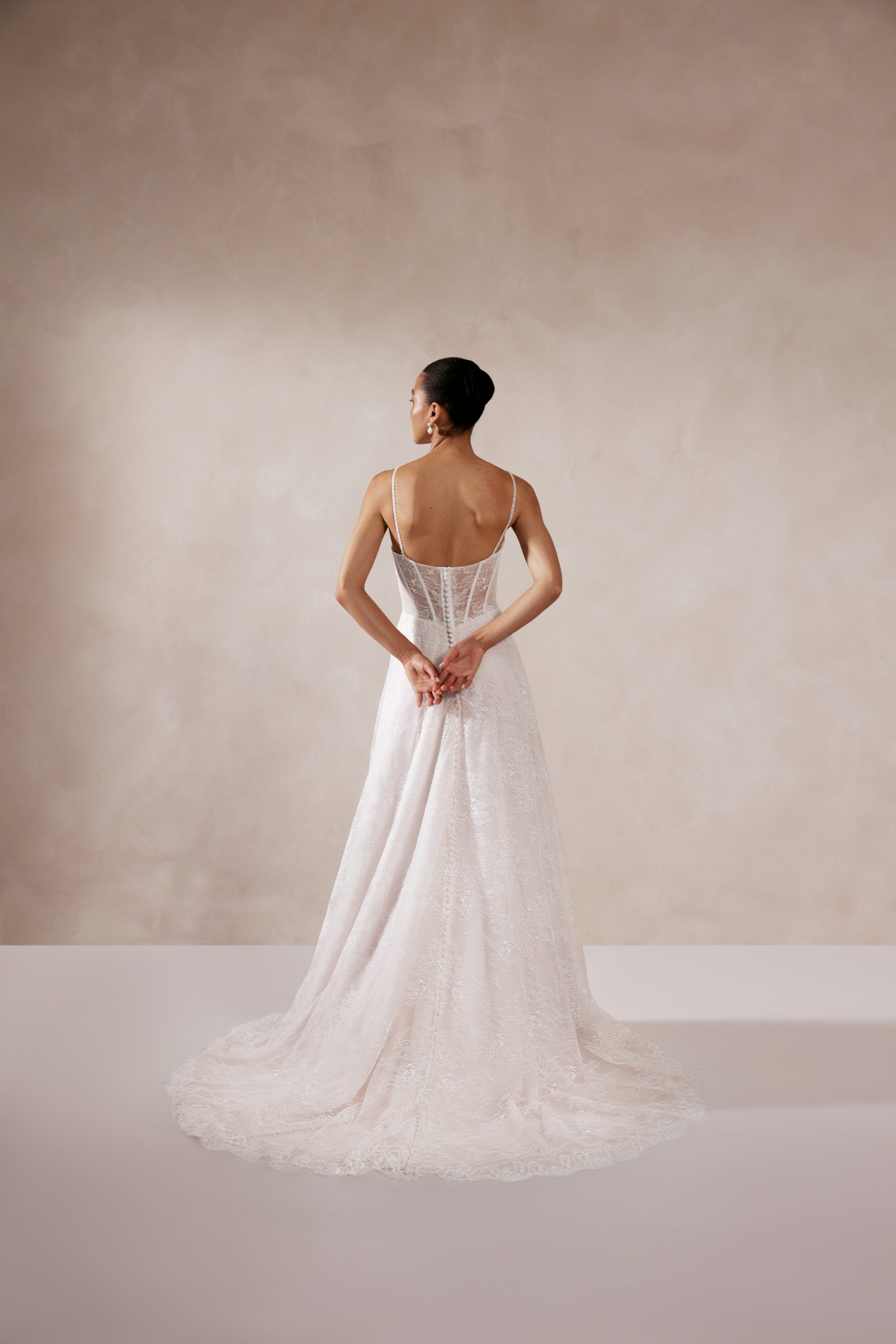 11398_Zia_FB_Adore-Justin-Alexander